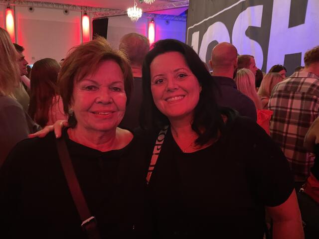 Jutta und Michaela genossen das Konzert | Foto: Katrin Pirzl