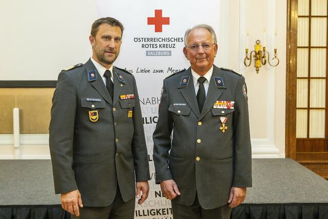 Landesrettungskommandant Stefan Herbst mit RKS-Präsident Werner Aufmesser | Foto: Rotes Kreuz Salzburg Rohrer Wildbild
