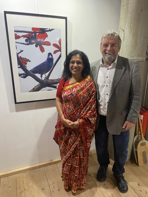 Anuradha Sarup und Desmond Doyle eröffneten die Ausstellung. | Foto: Laura Jung