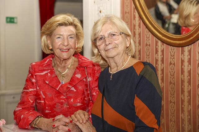 Maria Rettenbacher mit Begleiterin | Foto: Eipeldauer