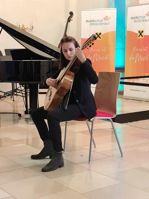 Hommage an Chopin auf der Gitarre... | Foto: Otto Krcal