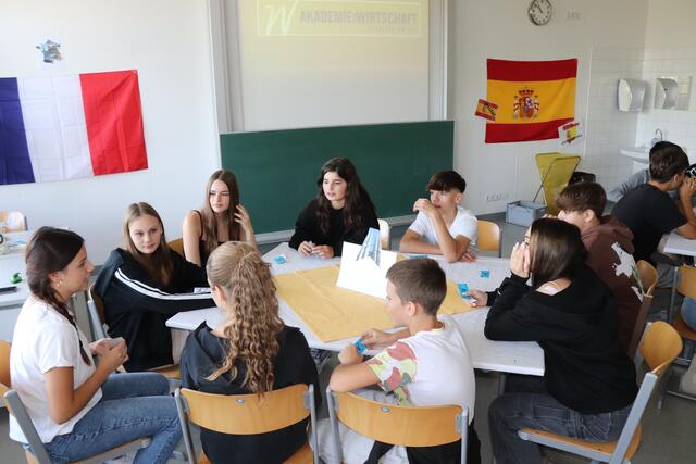Das Fächerprogramm wurde den Gästen vor Ort vermittelt. | Foto: HAK/HAS Neusiedl am See