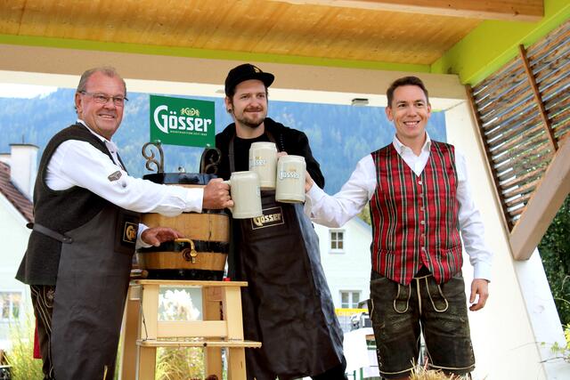 Mit dem traditionellen Bieranstich war das Fest offiziell eröffnet. | Foto: RegionalMedien Steiermark
