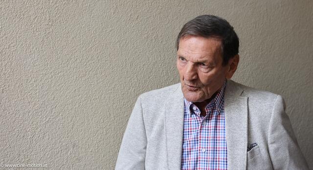 Ewald Angetter der mit seiner Gesangseinlage begeisterte. | Foto: cine-motion.at
