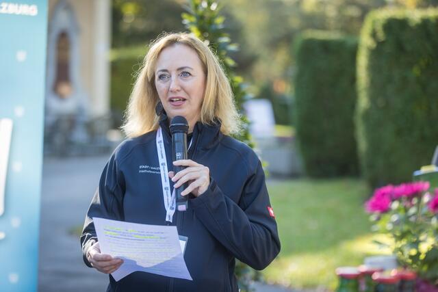 Im Kommunalfriedhof in der Stadt Salzburg fand am Samstag, 21. Oktober, der Tag der offenen Türe statt. Im Bild die Leiterin der städtischen Friedhöfe, Natascha Herbst. 
 | Foto: Stadt Salzburg/Doris Wild/Wildbild