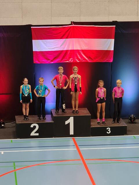 Isabella Franc (11) und Tobias Lamprecht (11) konnten sich in Wolkersdorf den Titel "Österreichische Staatsmeister 2023" sichern. | Foto: Privat