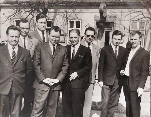 Landesligameister 1960 (von links): Kirchner, Zagler, Horvatits, Leimlehner sen., Haumer, Langer, Holaszek und Stadlbauer. | Foto: (c) Schachverein Amstetten