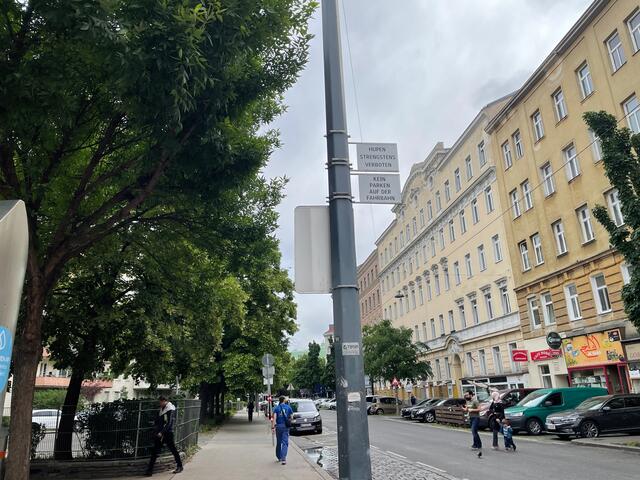 Rund um den Hannovermarkt ist oft viel los. Mit einer Petition wollte man gegen Lärm und viel Verkehr vorgehen. Diese wurde nun im Ausschuss des Gemeinderats behandelt. | Foto: Miriam Al Kafur