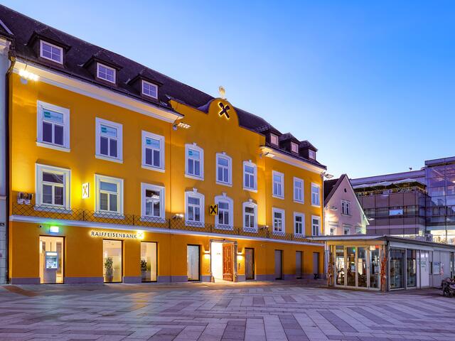 2019 wurde das Gebäude von der Raiffeisenbank Leoben-Bruck gekauft und umfassend renoviert. 14 Monate dauerten die Bauarbeiten. | Foto: Freisinger