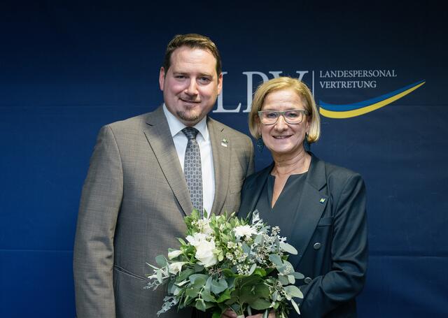 Landeshauptfrau Johanna Mikl-Leitner mit LPV Obmann und ÖAAB-FCG Spitzenkandidat Hans Zöhling. | Foto: NLK Pfeffer