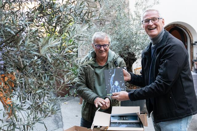 Illusionsbanderolenbüchlein. Zum Mitnehmen. Als Erinnerung. Unter aloisschild60@gmail bestellbar ... | Foto: Martin Vandory/Illusionsbanderolen