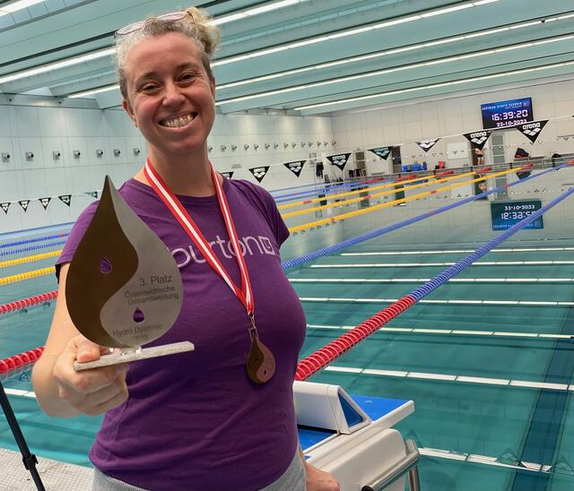 Christine Josefy aus Bad Vöslau, als Newcomerin bei ihrem allerersten sportlichen Wettkampf im Freitauchen gleich Dritte in der Österreichwertung und viertbeste internationale Newcomerin!  | Foto: privat/C.Josefy