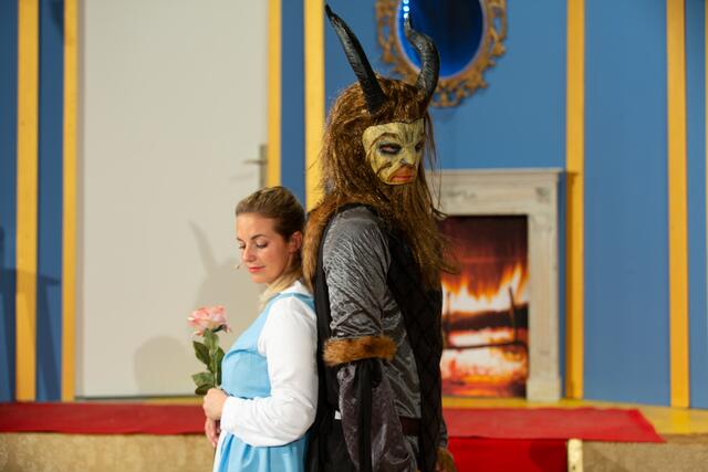 Bauerntheater Fulpmes – „Die Schiane &amp; s‘ Biest“ | Foto: Magdalena Pfurtscheller