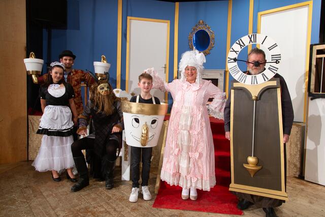 Bauerntheater Fulpmes – „Die Schiane &amp; s‘ Biest“ | Foto: Magdalena Pfurtscheller