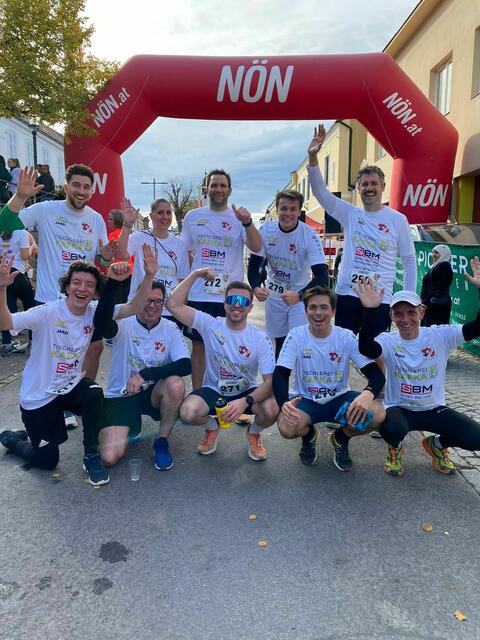 Mit zehn Teilnehmern war die Feuerwehr nicht nur stark vertreten, sondern stellten auch jene Feuerwehr mit den meisten Teilnehmern. | Foto: zVg.