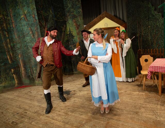 Bauerntheater Fulpmes – „Die Schiane &amp; s‘ Biest“ | Foto: Magdalena Pfurtscheller