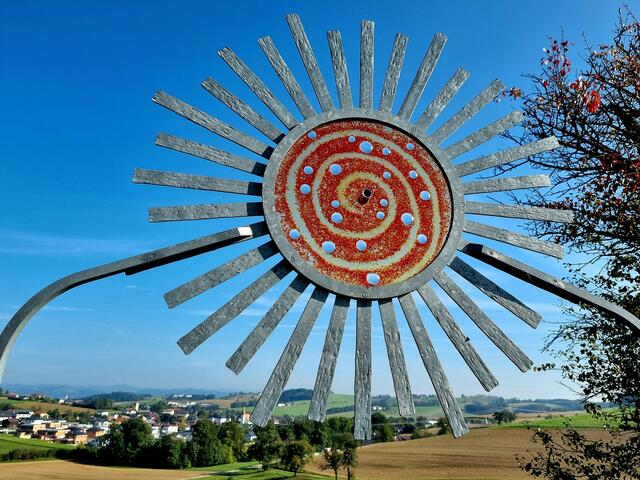 Über Zeillern scheint immer die Sonne 🌞 - "Visionen" am Inspirationsweg in Zeillern | Foto: Sabine Holler-Mondl 