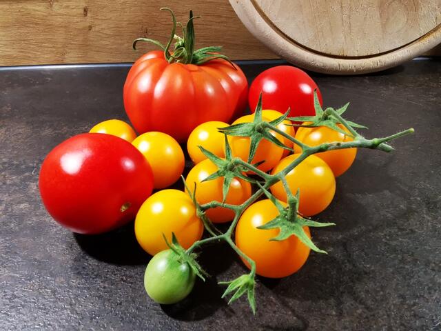 Frisches Gemüse und Obst sollten auf jeden Fall auf dem Speiseplan stehen.  | Foto: Ulrike Plank