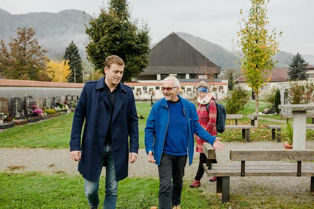 Das Bodenbündnis OÖ berät Pfarren in puncto Ökologie auf ihren Friedhöfen. | Foto: Land OÖ/Werner Dedl