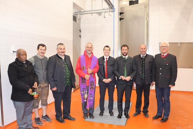 Die feierliche Einweihung des neuen Schlachthofes in Fließ fand vergangenen Sonntag statt. | Foto: Elisabeth Neuner