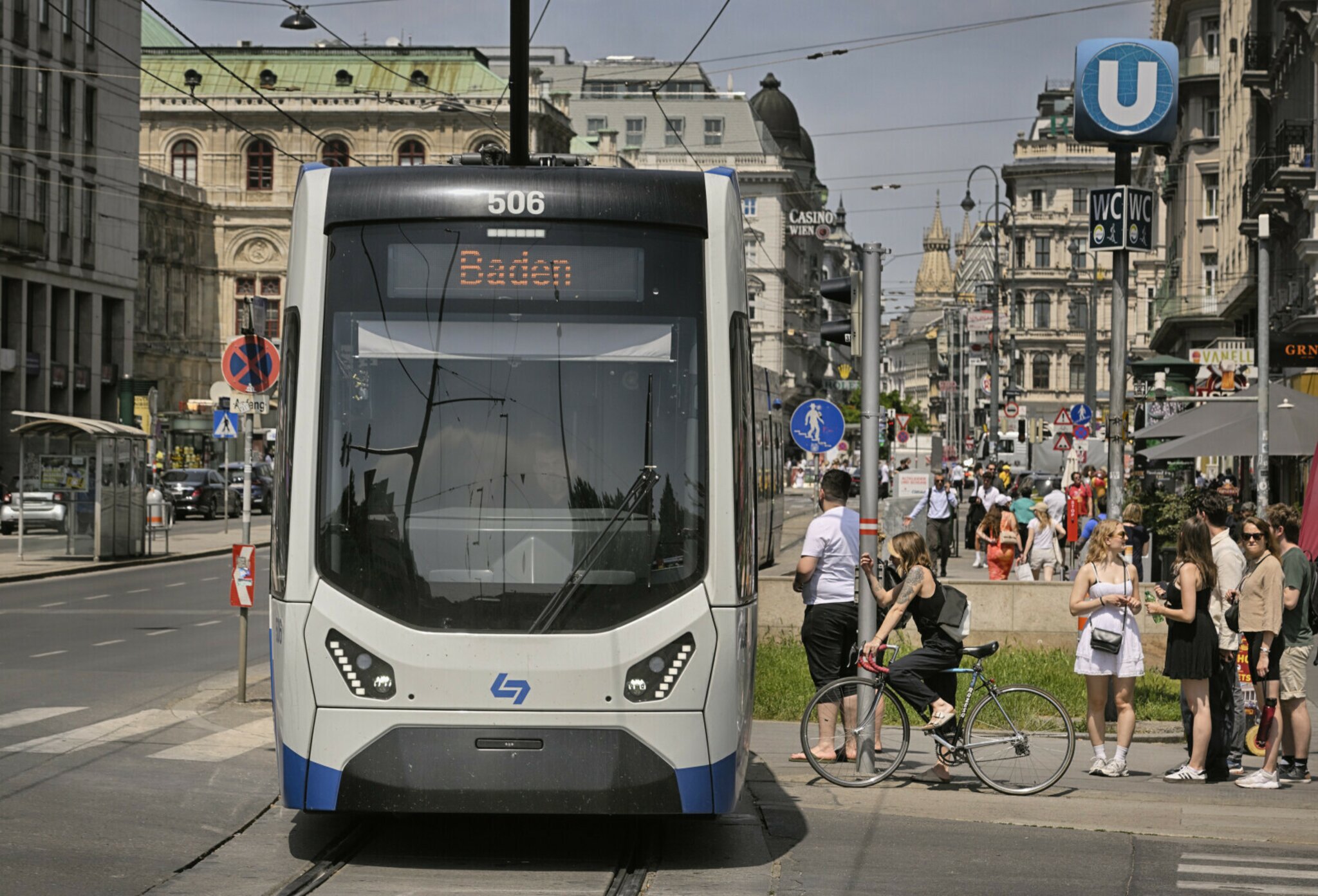 More than before the pandemic: Badner Bahn is heading towards a passenger ...