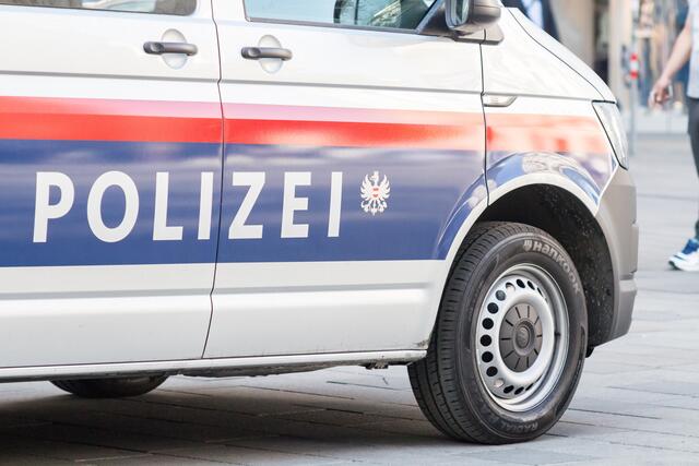 37-Jähriger wurde nach Rücksprache mit der StA Klagenfurt in die Justizanstalt eingeliefert.(Symbolfoto) | Foto: stock.adobe.com/at/MysteryShot