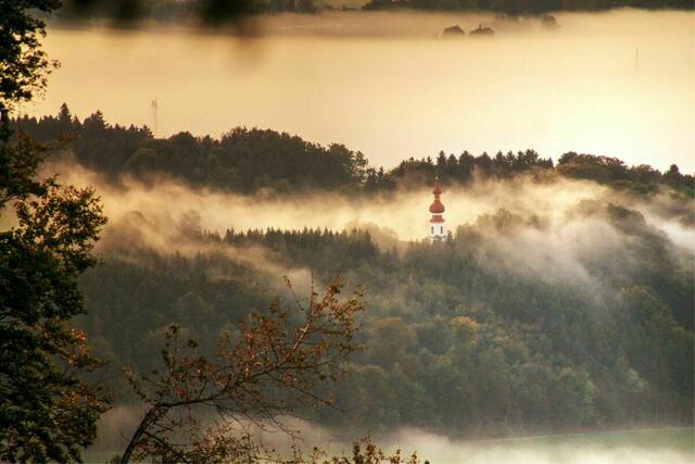 St. Johann am Berg nach dem Sonnenaufgang in Köstendorf | Foto: Emma Sommeregger