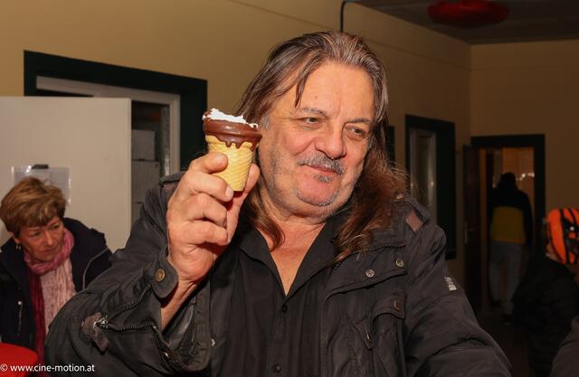 Pepi Mitglied des Fanclubs. | Foto: cine-motion.at