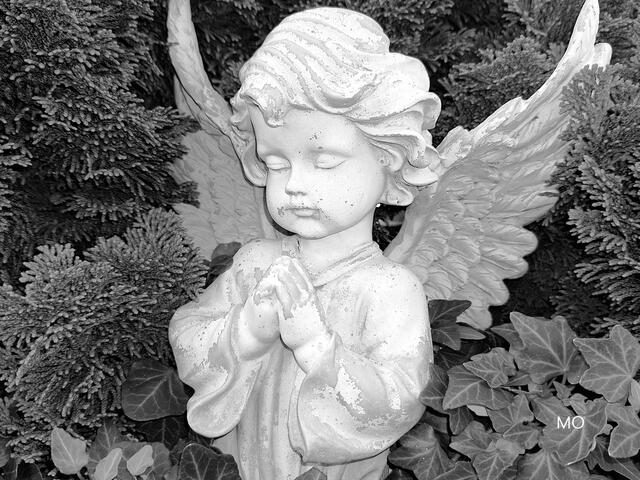 Engel am Friedhof,