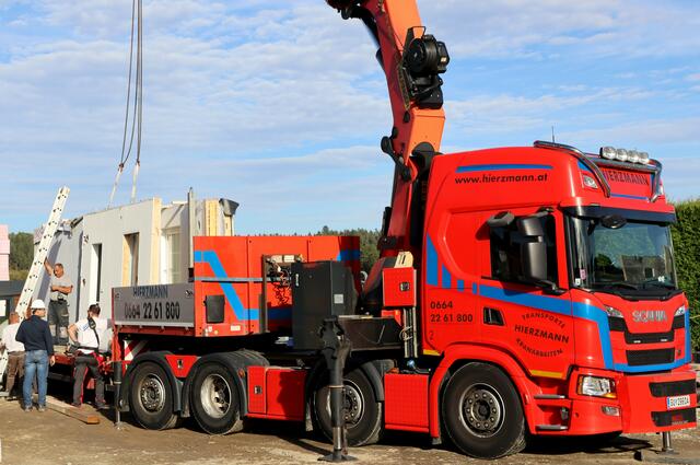 Ohne Kran geht rein gar nichts | Foto: Gerhard Langmann