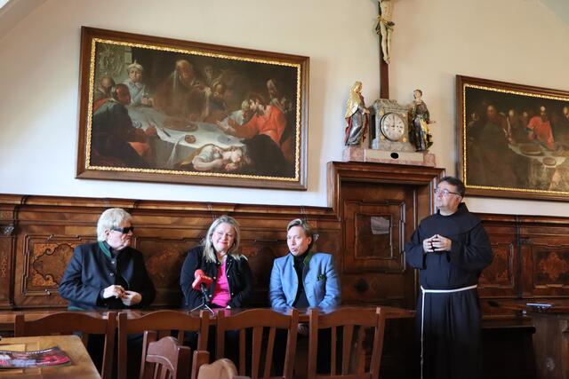 Pater Lackner (r.) freut sich auf das Konzert-Highlight in seiner Basilika.