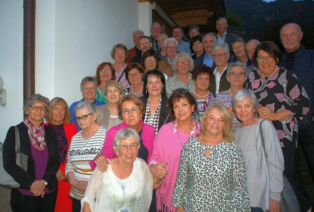 Dreißig Schüler und Schülerinnen der beiden ersten Abschlussklassen der HAS Wörgl trafen sich in Westendorf.   | Foto:  Iris Vasilico