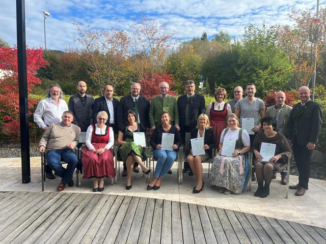 Die Mitarbeiter wurden in Altlengbach geehrt. | Foto: Foto: LAK