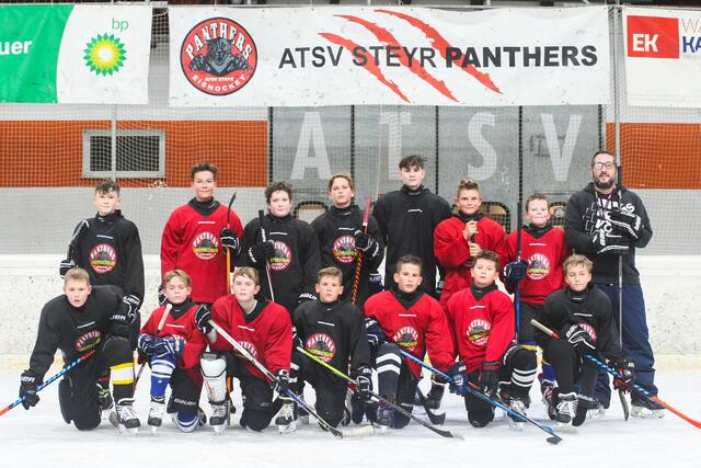 Eishockey-Schnuppertraining am Eislaufplatz. | Foto: Steyr Panthers