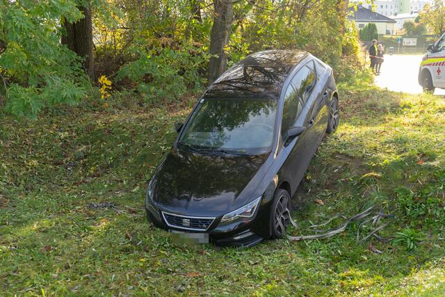 Die verunfallte Dame wurde ins Krankenhaus gebracht – der Rettungshubschrauber wurde nicht benötigt. | Foto: fotokerschi.at/Amato Gabriel