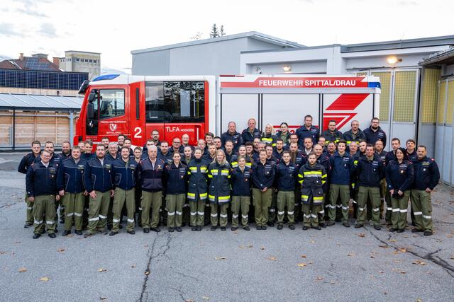 Eine lehrreiche Funkweiterbildung im Spittaler Rüsthaus geht zu Ende. Über 50 Kursteilnehmer aus dem Bezirk Spittal folgten der Einladung. | Foto: ÖA-Team, BFKDO Spittal/Drau