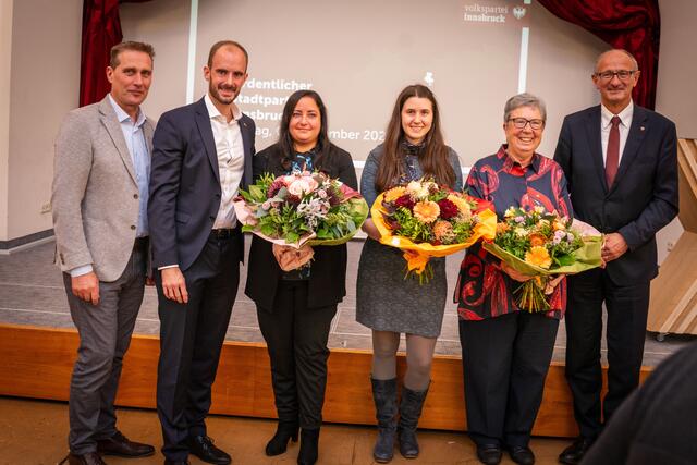 Florian Tursky mit den Stellvertretern: WK-Obmann Franz Jirka, GR Birgit Winkel, BO Helena Töchterle, BR Klara Neurauter, BO Helena Töchterle und LH Anton Mattle | Foto: Fischler