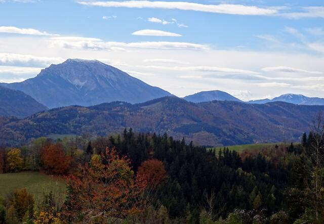 Großer und Kleiner Ötscher, ganz rechts der Dürnstein