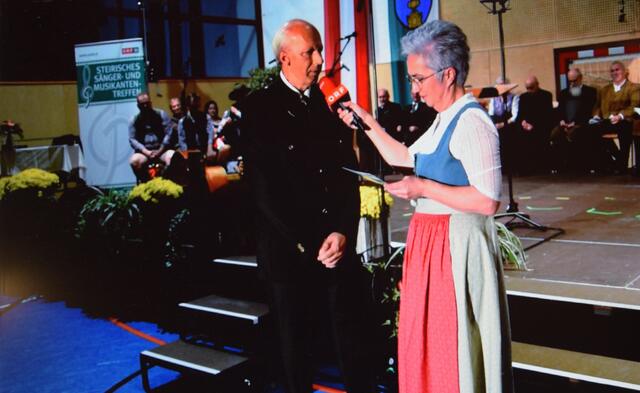 Bgm.Bernd Hermann stellte die Gemeinde  den Radio Steiermark HörerInnen vor