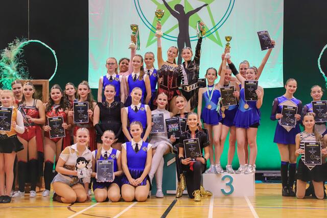 Großartiger Erfolg für die Weizer in der Kategorie Miniformation Girls: Platz 1 für die "Rockin Fairies", Platz 2: "Insanity", Platz 6: "Mystic Dragons" ex aequo mit den "Fire Girls" (alle NRG)