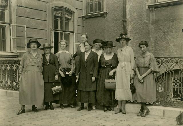 Die Frauenrechts- und Friedensaktivistin Yella Herztka beim 3. Internationalen Frauentreffen in Wien 1921. | Foto: Österreichisches Staatsarchiv