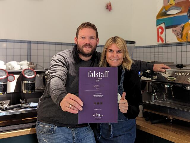 Martin Kribitsch und Yvonne Krakolinig freuen sich sehr über den Falstaff-Sieg. | Foto: Privat