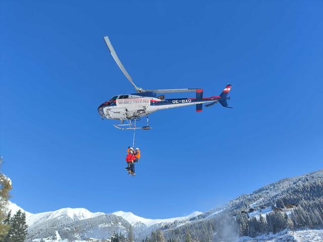 Bei einer Übung wurden in Bad Gastein 71 Personen aus der ausgefallenen Seilbahn gerettet. | Foto: Freiwillige Feuerwehr und Bergrettung Bad Gastein
