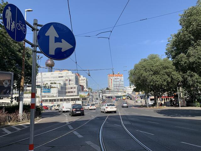 Der Liechtenwerder Platz an der Grenze von Döbling und dem Alsergrund. | Foto: Miriam Al Kafur
