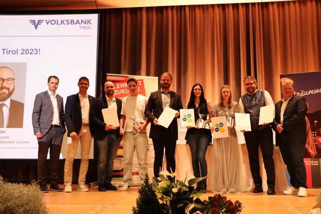 Die Lehrlinge aus dem Bezirk Landeck wurden wieder geehrt. | Foto: Celina Leitner