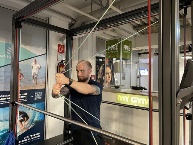 Übungen für das Gleichgewicht.  | Foto: Rosa Besler