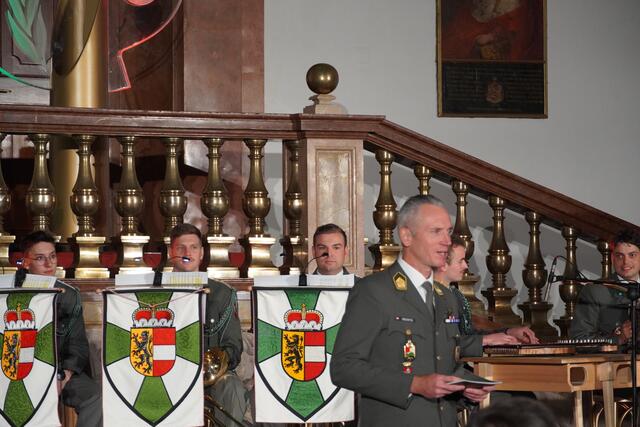 Moderator bei der Verleihung war neben Angelika Pehab, Oberstleutnant Werner Geosits. | Foto: Emanuel Hasenauer