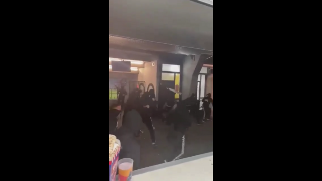 Bereits vor Anpfiff kam es im Stadion zu Attacken auf Fans des GAK. Nach der Partie kam es in der Stadt zu weiteren Gewalttaten. | Foto: privat