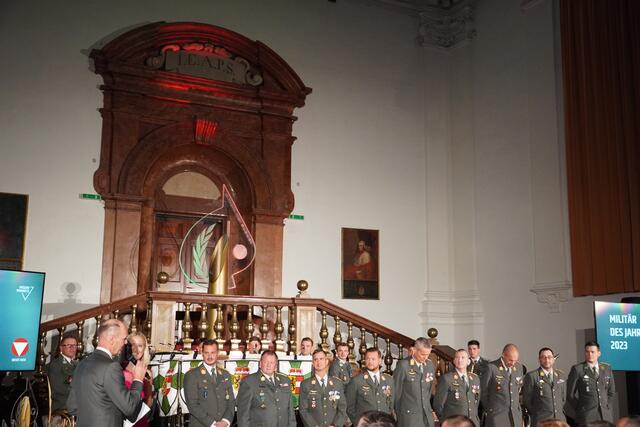 Der Award für die „Einheit des Jahres 2023“ ging an das Einführungsteam des neuen Mehrzweckhubschraubersystems AW169. | Foto: Emanuel Hasenauer (Symbolbild)
