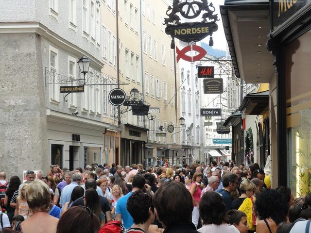Symbolbild: Entsprechend zur längeren Aufenthaltszeit der Touristen in Salzburg zeigt sich auch ein Plus um sechs Prozent bei den Betten. 280.676 Betten standen in der Saison 2021/22 zur Verfügung. | Foto: pixabay.com
